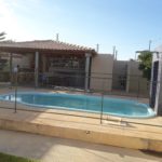 Esta é a casa com piscina